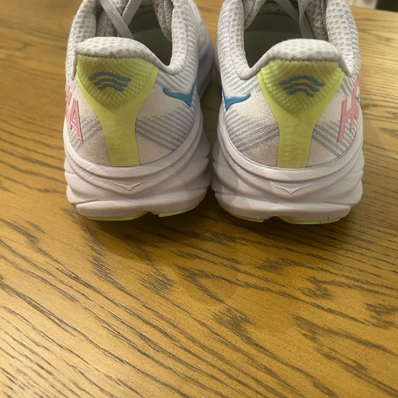 Women’s Hoka Clifton 9 running shoes - Picture 5 of 10